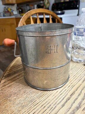 Vintage Hodges Flour Sifter